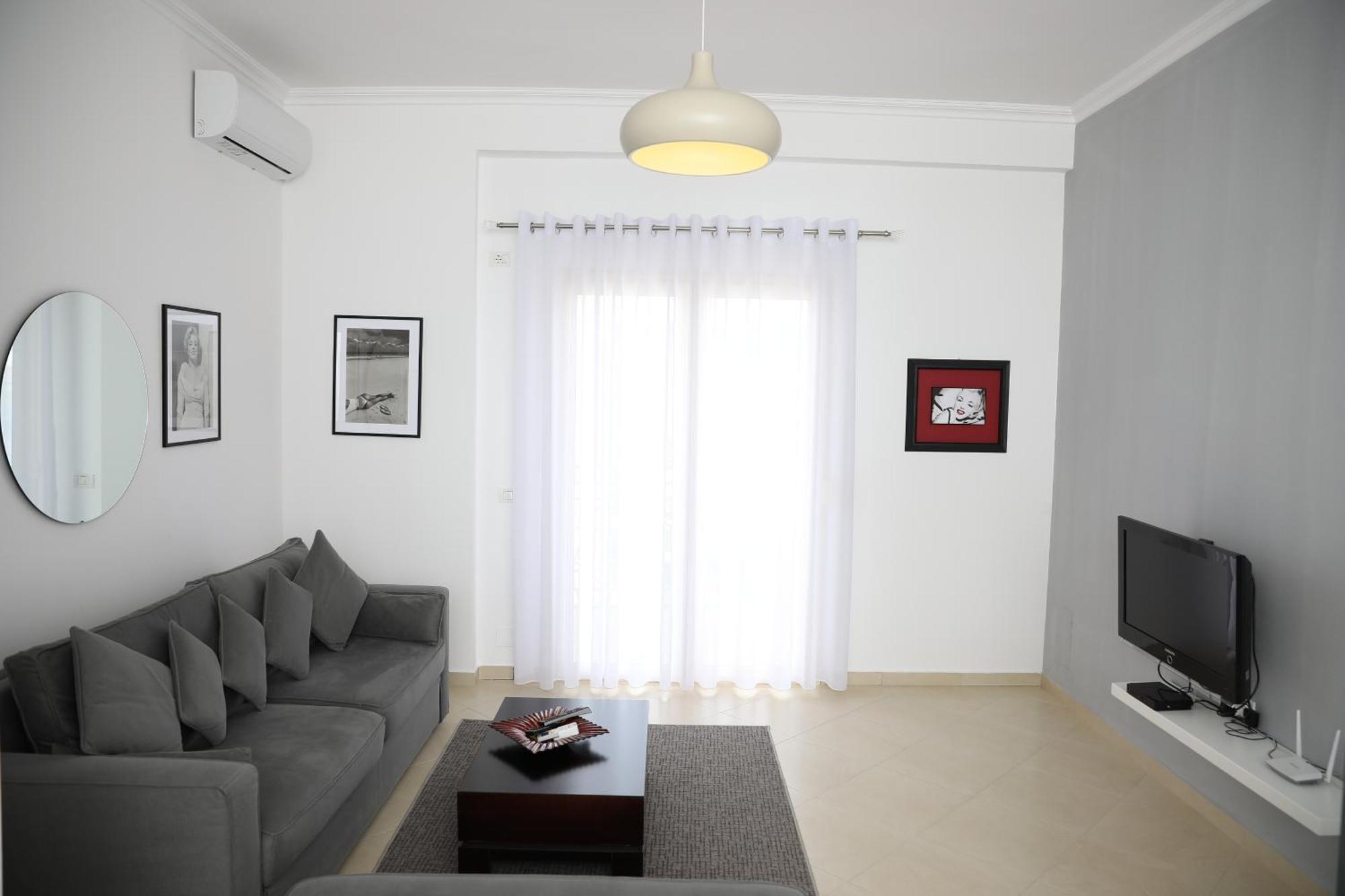 Square View Apartment Vlorë 外观 照片